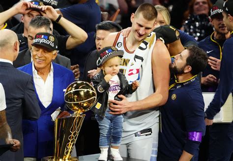 nikola jokic stipendio.